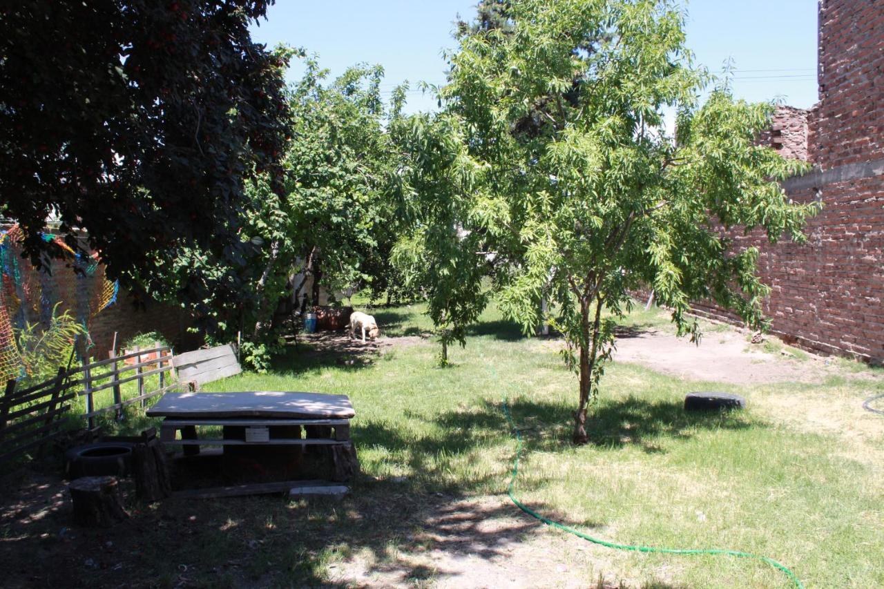 Hostel La Casa Del Patio Bb Bahía Blanca Kültér fotó